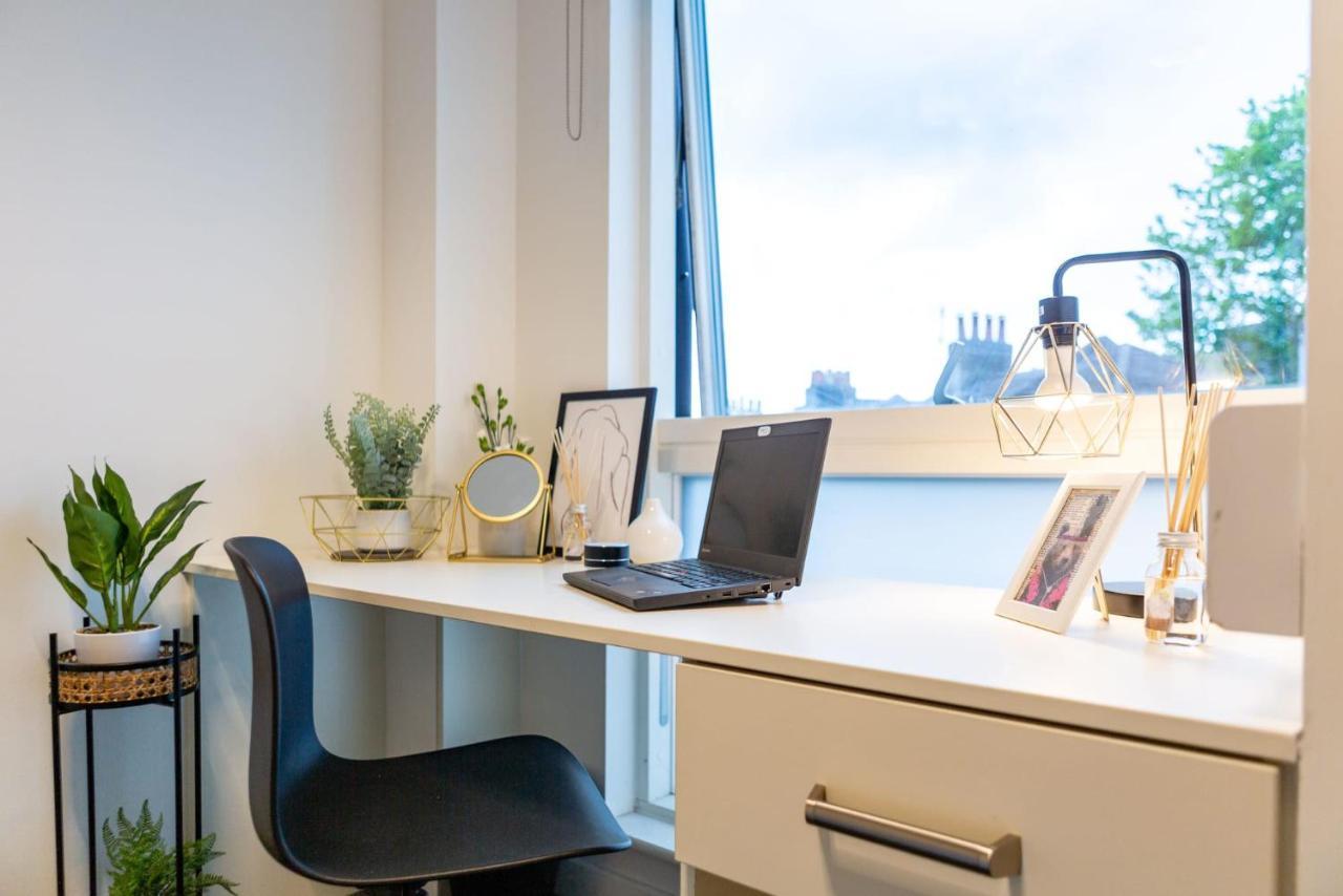 Ensuite Bedrooms With Shared Kitchen At Hollingbury House In Brighton Екстер'єр фото
