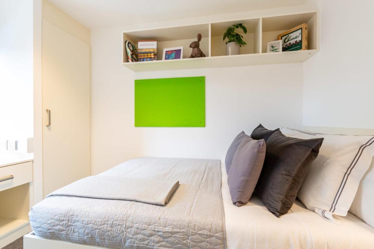 Ensuite Bedrooms With Shared Kitchen At Hollingbury House In Brighton Екстер'єр фото